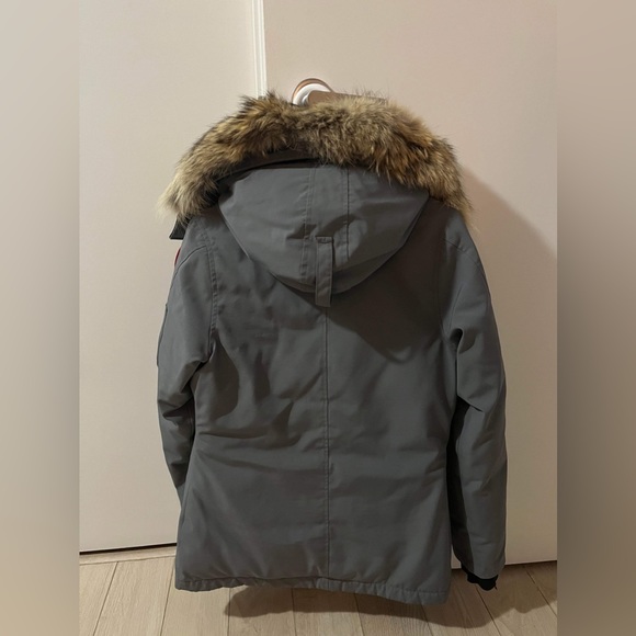 Canada Goose Women’s Size Small Authentic - Picture 3 of 7